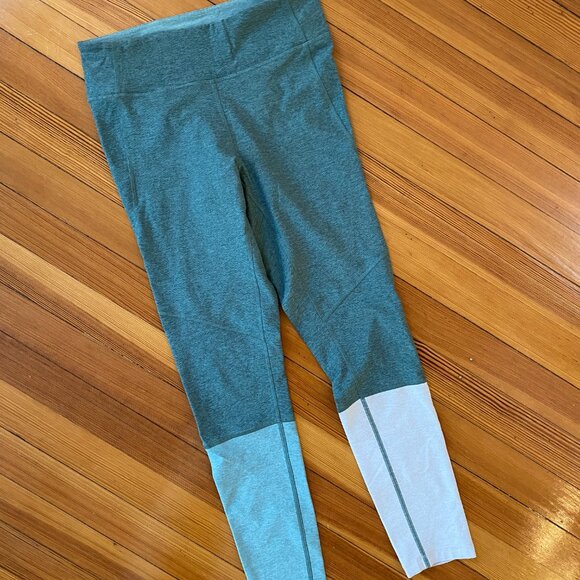 Outdoor Voices Leggings, Medium - Picture 2 of 4